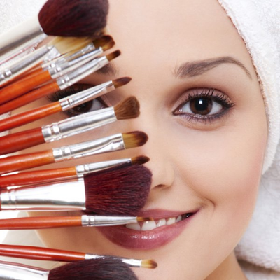 MAKEUP